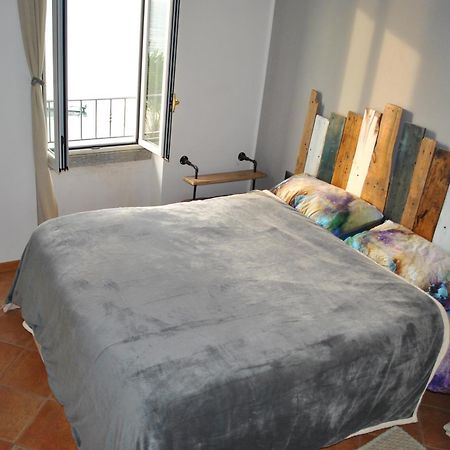 White Garden - Apartment With Access To The Lake Lierna Exterior foto