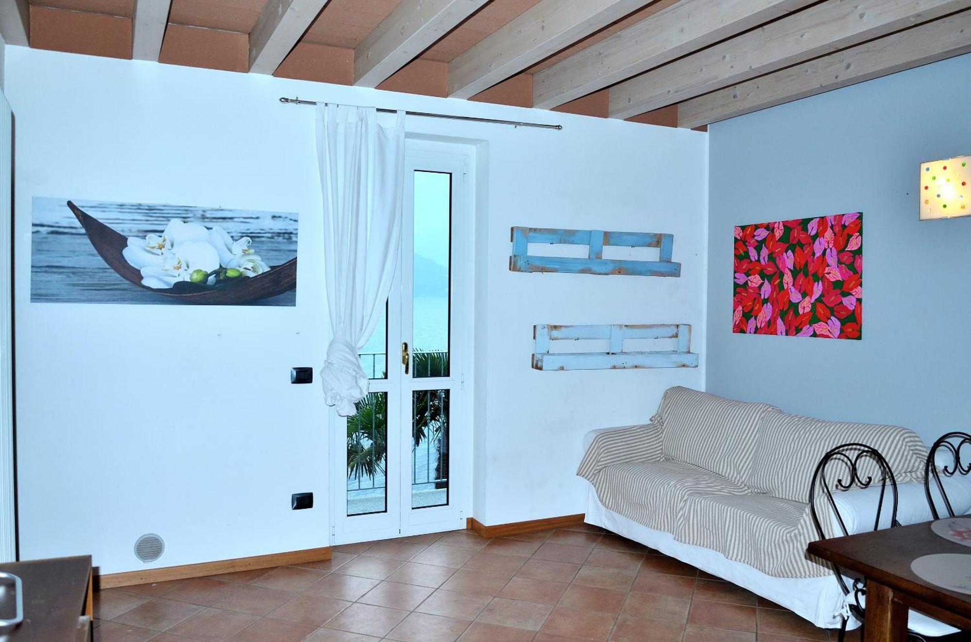 White Garden - Apartment With Access To The Lake Lierna Exterior foto